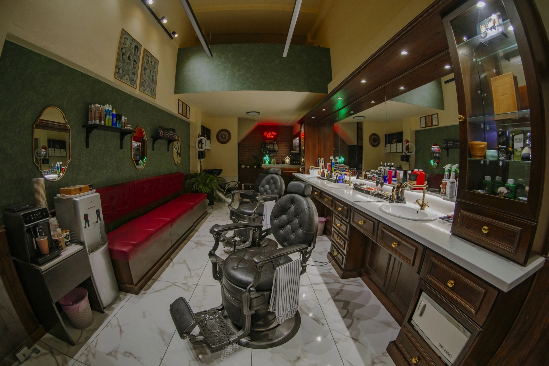 OLD HOLY BARBERSHOP
